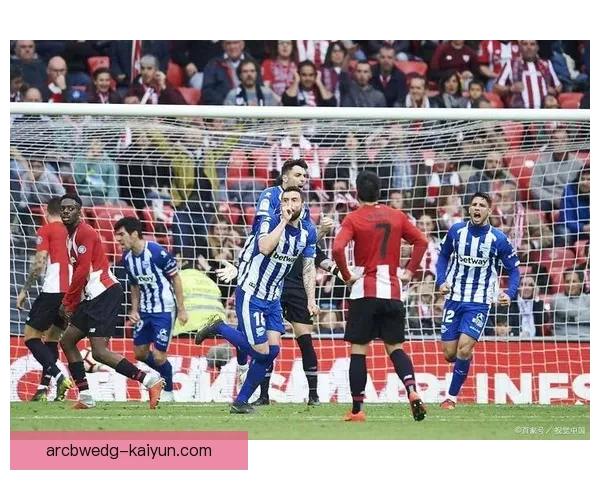 奥布拉克指挥防线能力持续提升，球队防守表现稳健引发关注